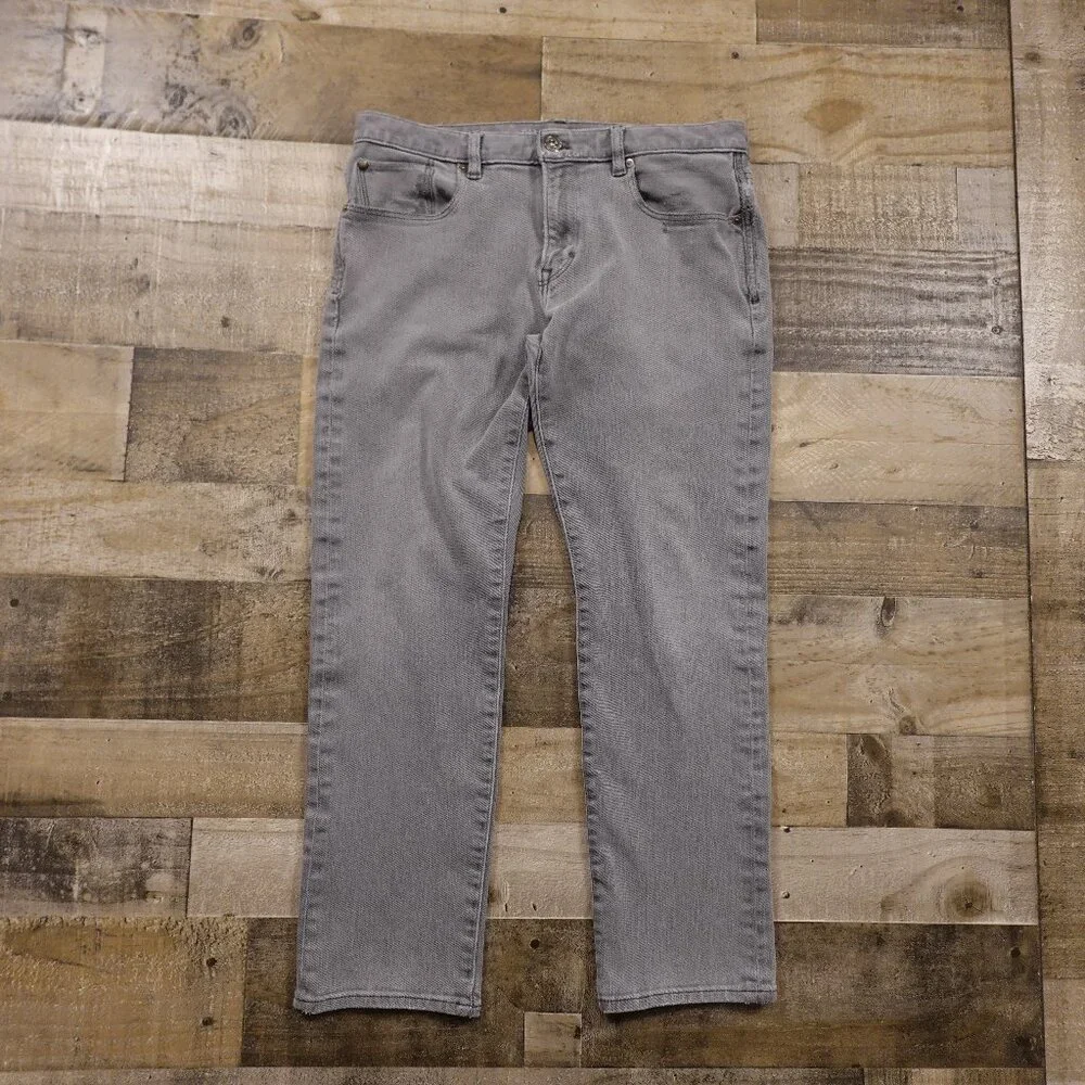 Banana Republic The Traveler Jeans Men’s 33x30 Gray Slim Casual Denim